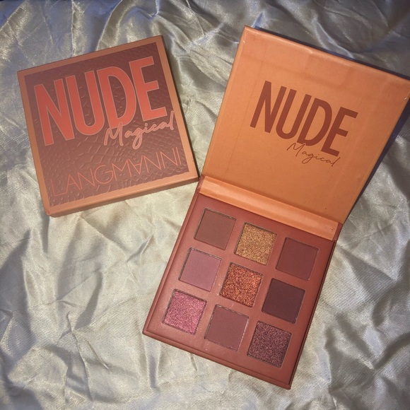 Makeup Bundle! Brand new eyeshadow palette - Picture 3 of 7